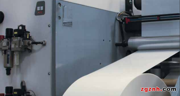 Lenze在薄膜分切機上的應用